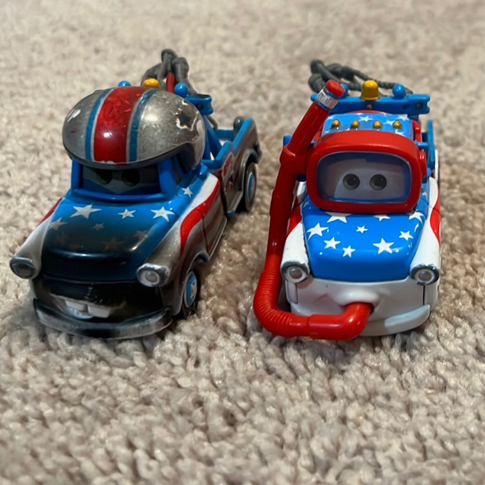 Patriotic Tow Trucks Set - Blue, Red, and Silver